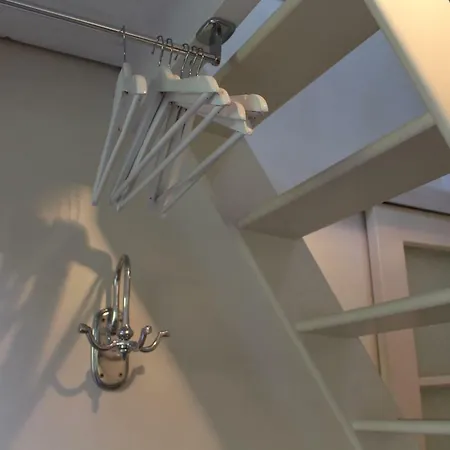 Het ベッド・アンド・ブレックファスト ブレッダ